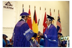 F0925-29-penerima-pingat