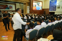 40684769_2051917268451727_7557967140339318784_o_2051917265118394