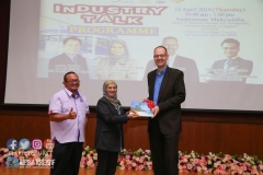 30594726_1941994366110685_3299605966567243776_o_1941994362777352